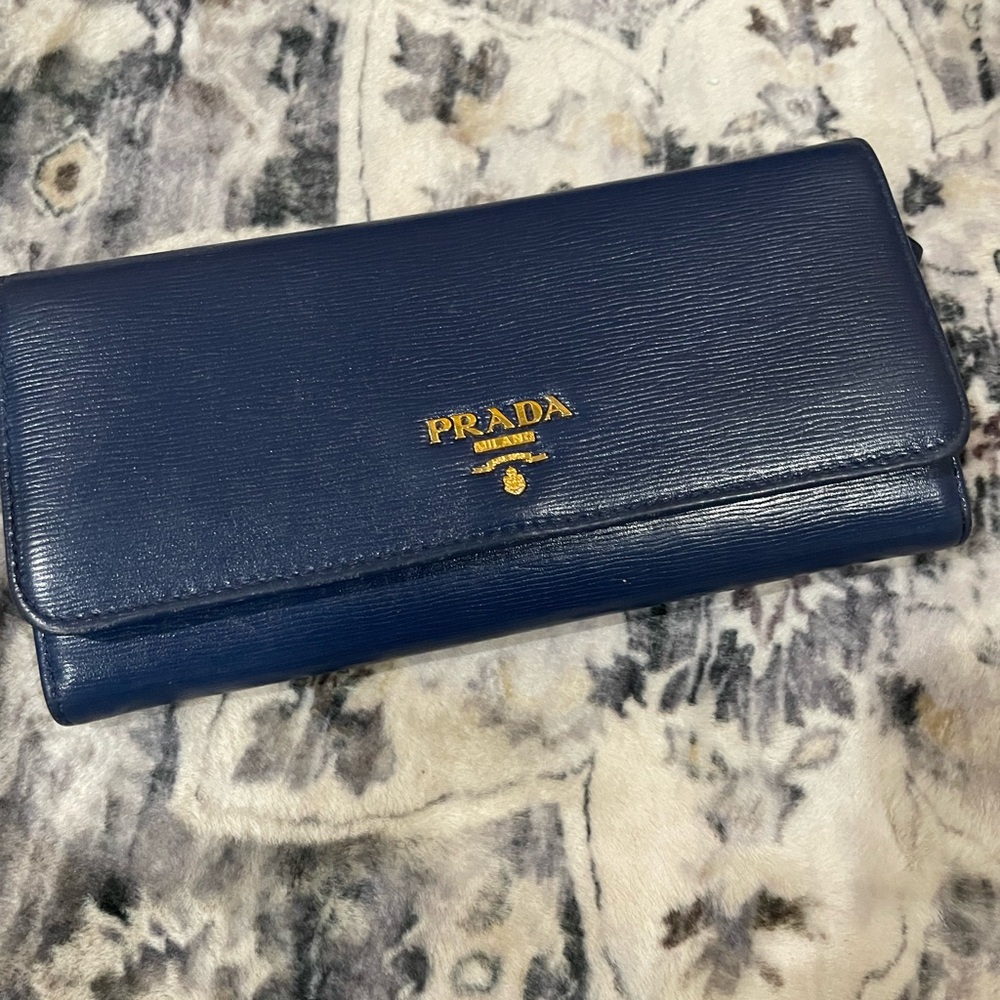 PRADA wallet